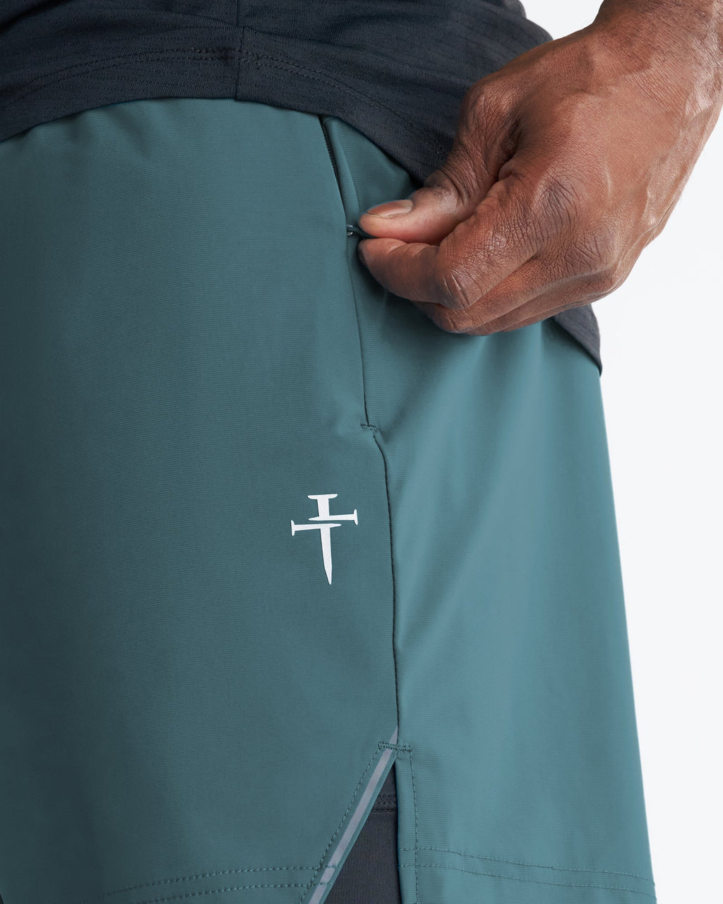 Vapor-Lite™ Liner 5" Short "Cross" - Teal